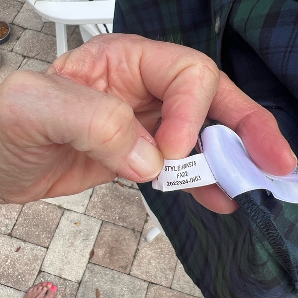 J Crew Black Watch plaid cotton poplin shirt in signature fit, Size Medium NWOT - Picture 14 of 15